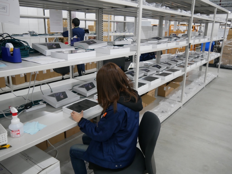 Surfaceのキッティング作業を行なっている様子