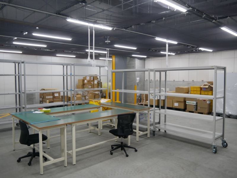 セキュリティエリアの部屋の様子。専用に区分けされた場所で作業が行なえる