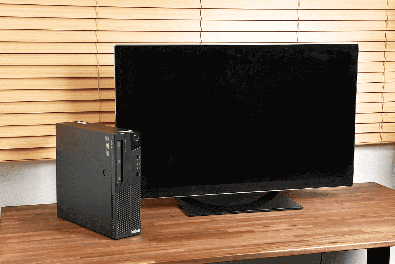 デスクトップPCの場合、ディスプレイも別途必要だが、HDMI入力付きのテレビで代用できる。ただし、テレビはリフレッシュレート60Hzが主流。高フレームレート描画はできない