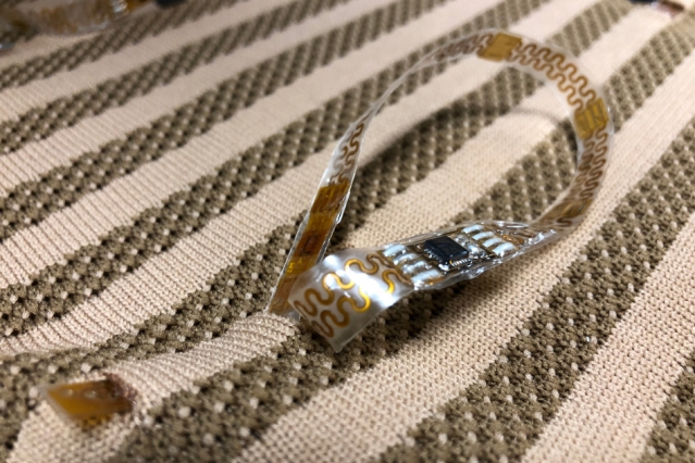 E-TeCS(Electronic Textile Conformable Suite)