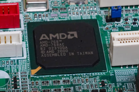 やじうまPC Watch】【懐パーツ】安価なAthlon MP用マザーボードとして