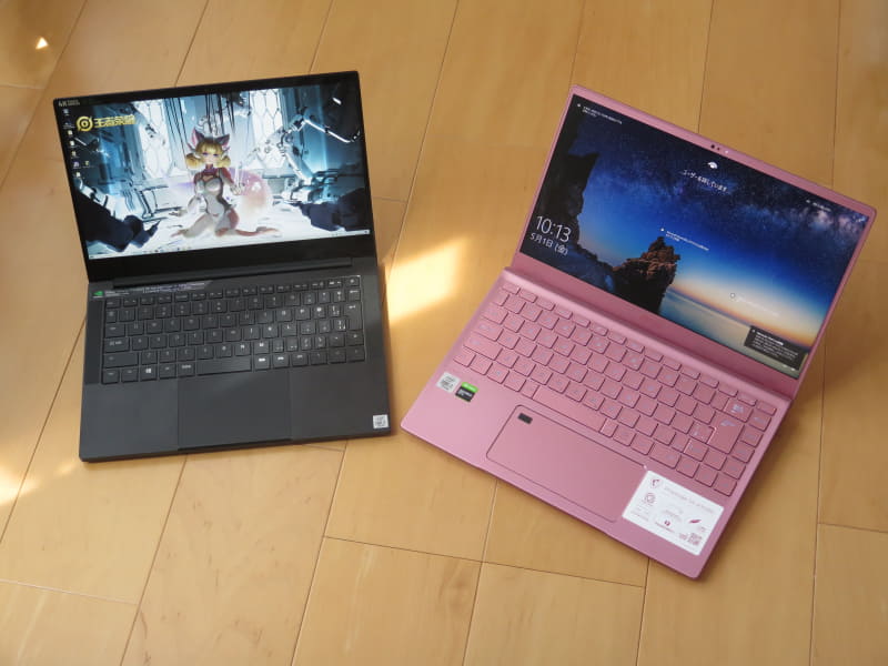 Blade Stealth(左)とPrestige 14(右)