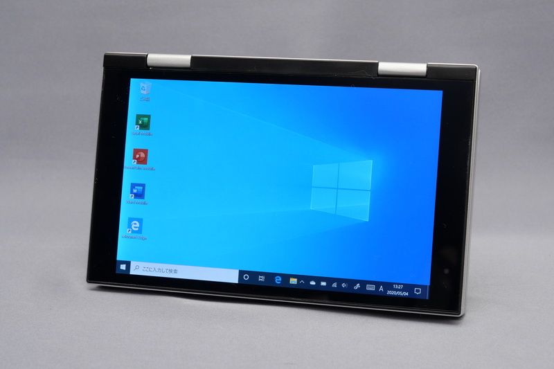 ディスプレイは360度開閉するため、クラムシェルスタイル、テントスタイル、スタンドスタイル、タブレットスタイルの4形状で利用可能