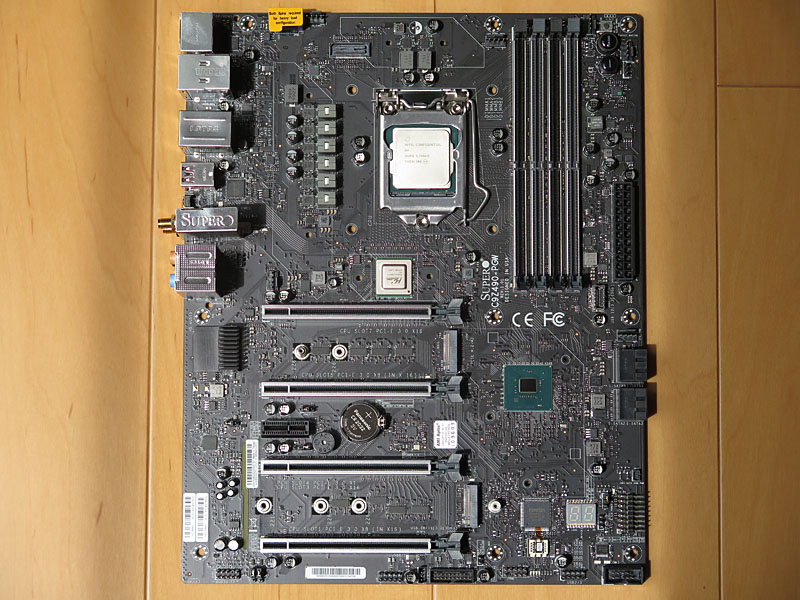 ヒートシンク類をすべて取り払ったところ