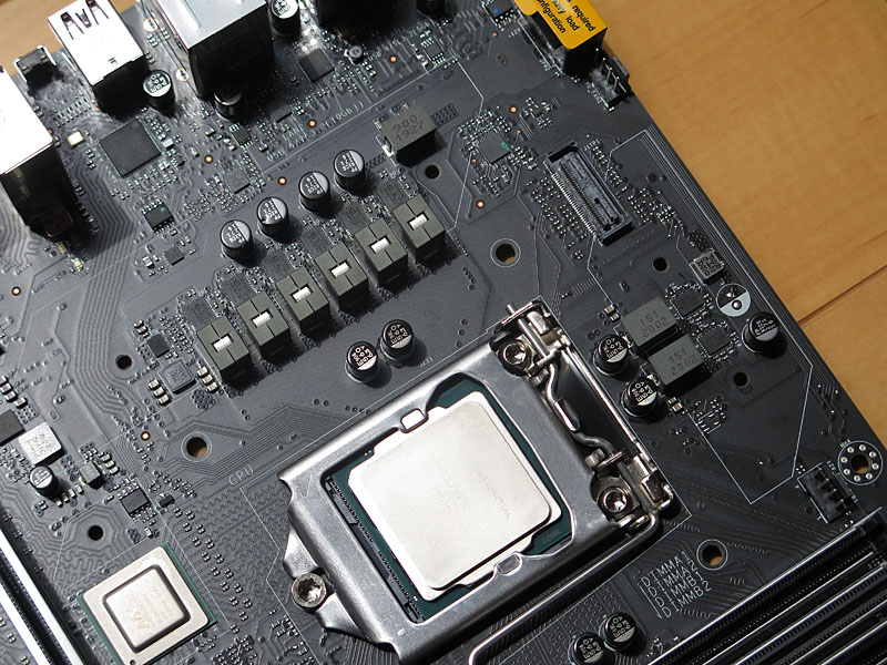 CPUのVRM電源回路部