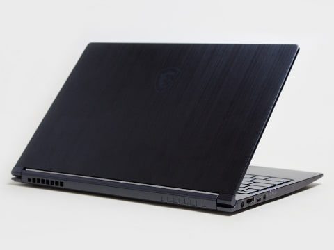 西川和久の不定期コラム】Comet Lake搭載の14型液晶搭載小型軽量ノート