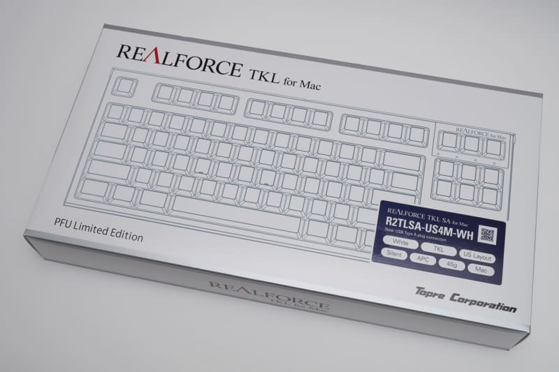 PFU版REALFORCE for Macのパッケージの左下に「PFU Limited Edition」とプリントされている