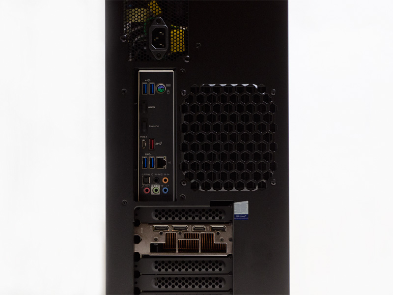 USB 3.0×2、PS/2、USB 3.1 Type-C、USB 3.1、USB 3.0×2、Gigabit Ethernet、音声入出力