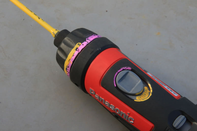 クラッチの範囲が低速と高速で異なるので、筆者は色分けしてある