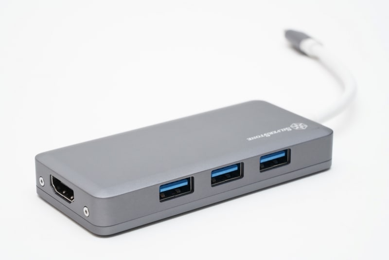 USB Type-Cハブ「SST-EP14C」。入力端子はUSB 3.1 Type-C、出力端子はHDMI、USB 3.0 Type-A×3、USB 3.0 Type-C (USB Power Delivery 2.0充電対応)が用意されている。複数の周辺機器を接続しておけば一気に脱着できて便利だ