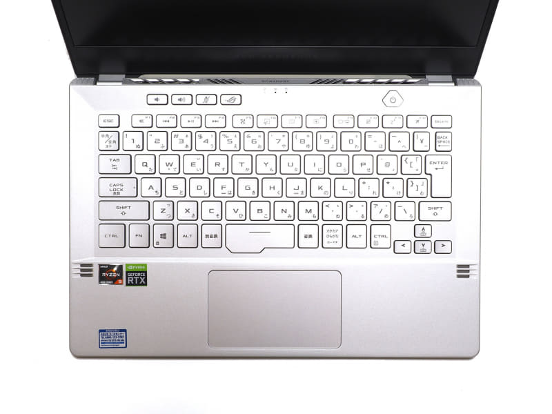 キーボードはややゲーミング寄りなところもあるテンキーなし日本語配列