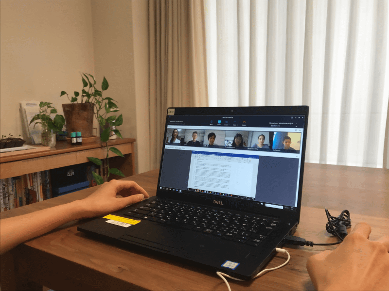 Amazon Chimeを利用して会議を行なう様子