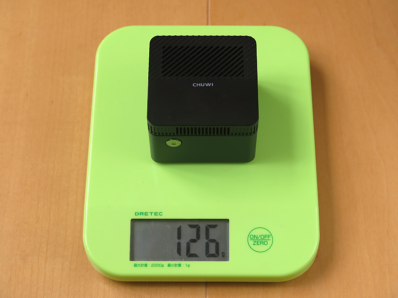 本体重量は実測で126gとほぼ公称値どおりだった