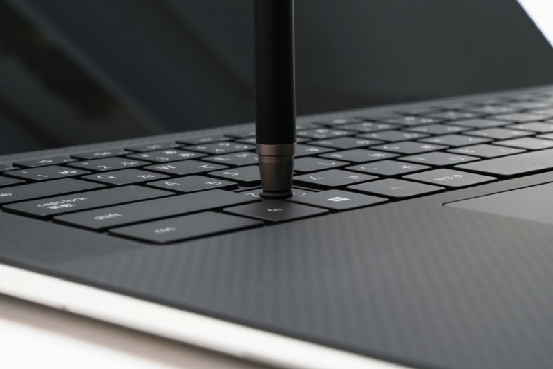 キーストロークは実測1.5mm前後