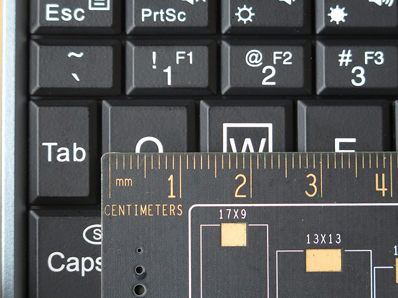 キーピッチは14mmとなっている