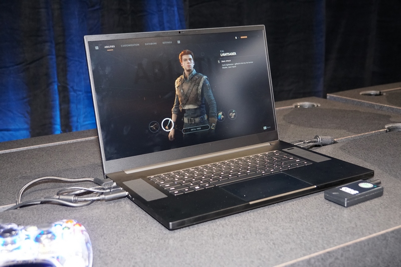 第10世代Core H搭載ノートPCのデモ機