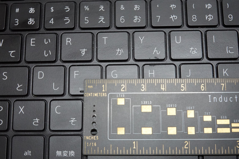 XPS 13のキーボード、横方向のキーピッチは19.05mm