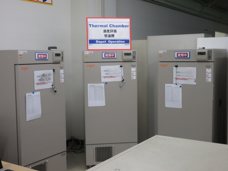 恒温槽を使って、暑さや寒さによって発生する不具合を再現する場合もある