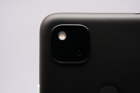 軽量143g Google Pixel 4a 4G SIMスリー 128GB Hothotレビュー】4万円台で143gの軽量スマホ「Pixel 4a」をチェック