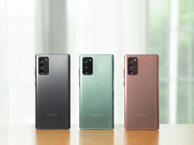 カラーバリエーションはがMystic Bronze、Mystic Green、Mystic Grayの3色