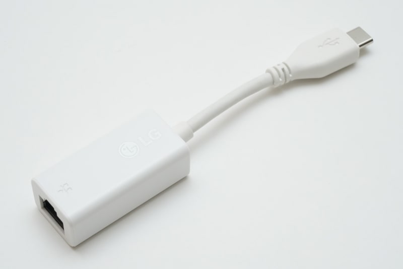 有線LAN接続するさいに使用する「RJ45変換(USB Type-C)コネクター」(10Base-T/100Base-TX)