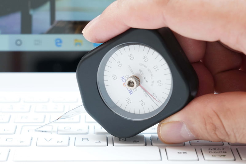 キーボードの押圧力は実測0.6N前後