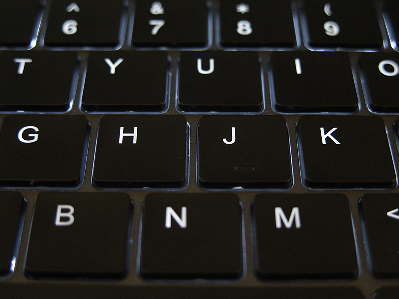 バックライトは搭載されている