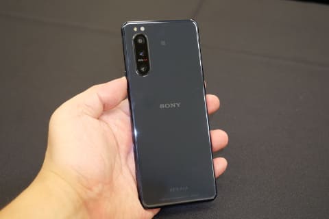 ソニーモバイル、5G対応スマホ「Xperia 5 II」発表。120Hz有機EL/3眼