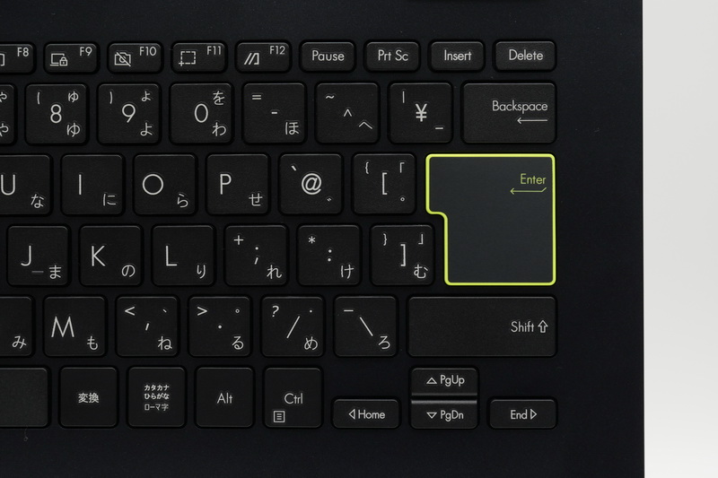 Enterキーに黄緑色の縁取りが施されている点が目をひく