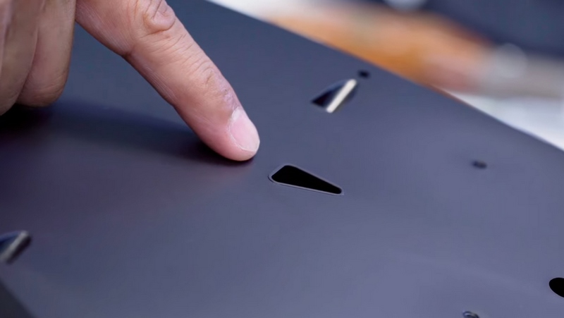 内部の埃を吸い出せるダストキャッチャー