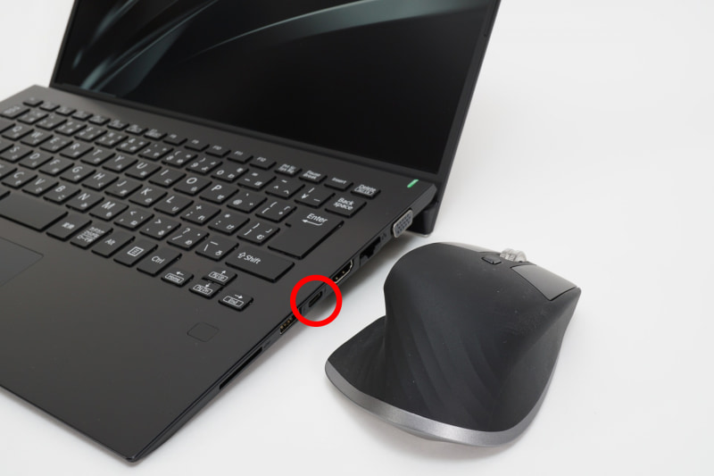 USB Type-Cポートの位置