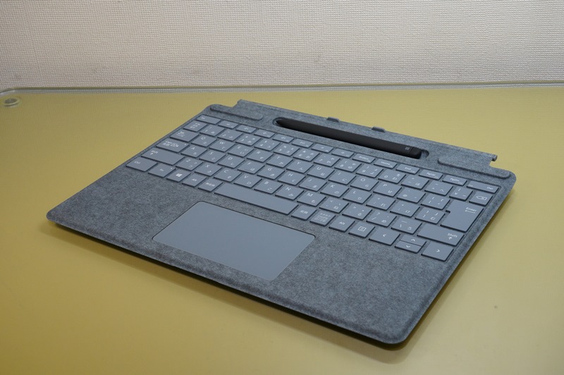 フォリオキーボード(プラチナ)