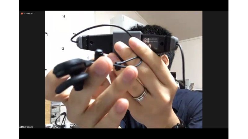 工事現場などに提供しているネックバンド型ヒアラブルデバイス