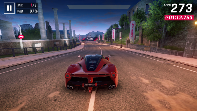 「アスファルト9 : Legends」はちょっとレスポンスが遅れてしまう。先読みすればなんとか遊べる