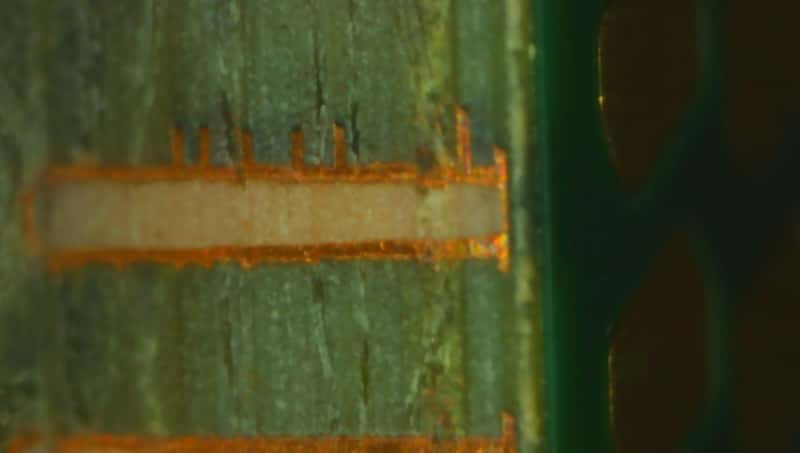 ゲタ基板の断面