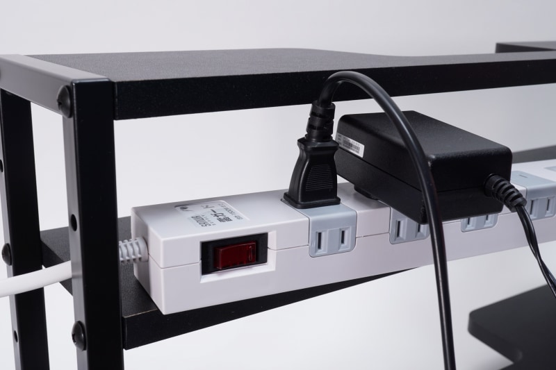 電源プラグをタップの上に差すと高さが足りなかった
