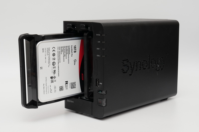 Synology製のGbE対応2ベイNAS「DS216+II」に取りつけて検証