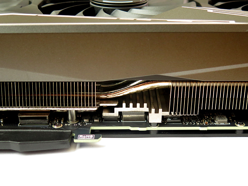 直径8mmのヒートパイプが6本使われている