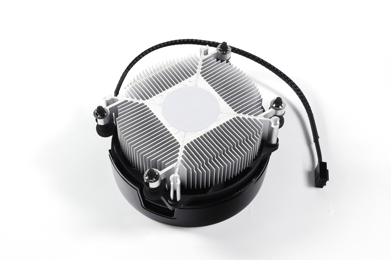 CPUとの接地面にはサーマルグリスが塗布されている