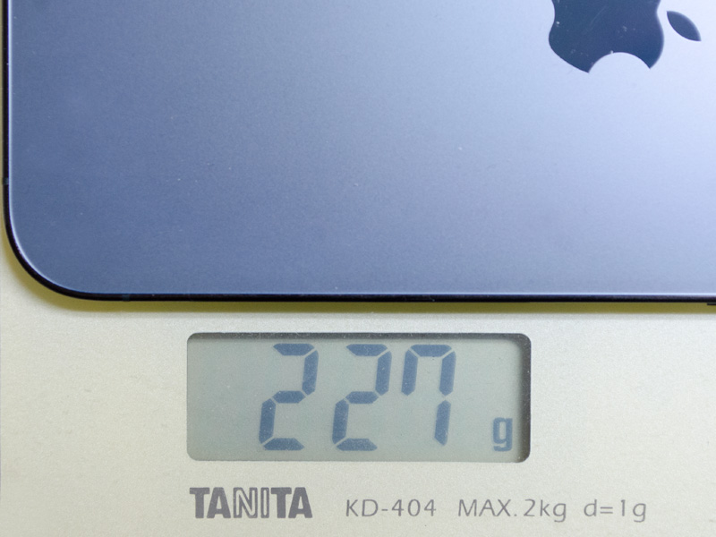 重量。実測で227g
