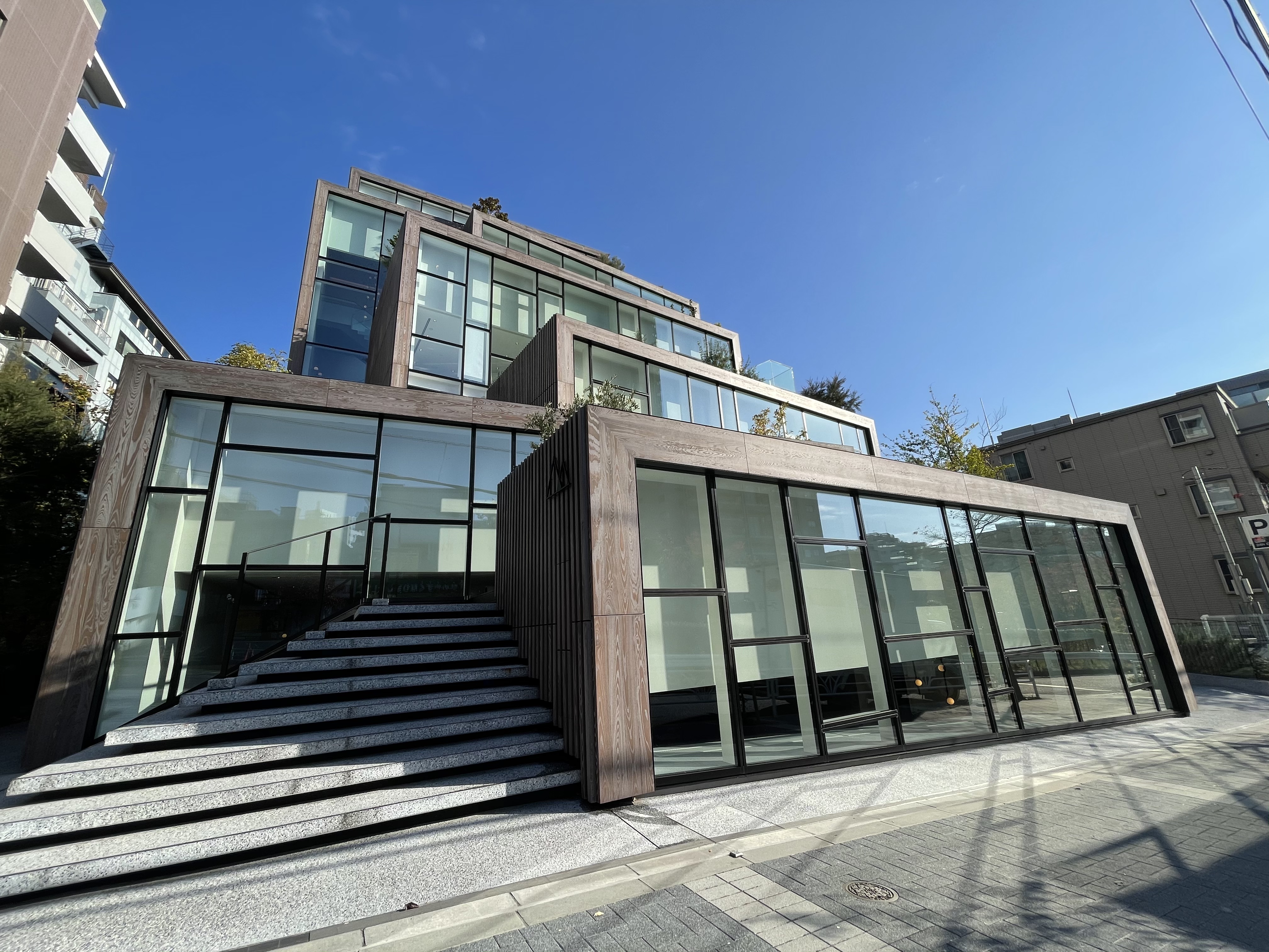 超広角。焦点距離2mm(35mm換算14mm)