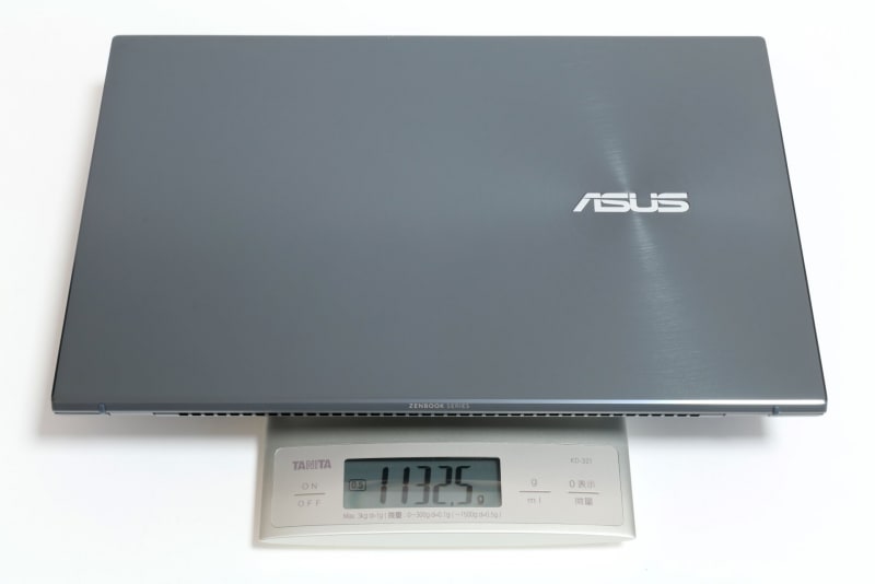 本体の実測重量は1132.5g