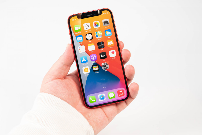 iPhone 12 miniは手への収まりがとにかくいい