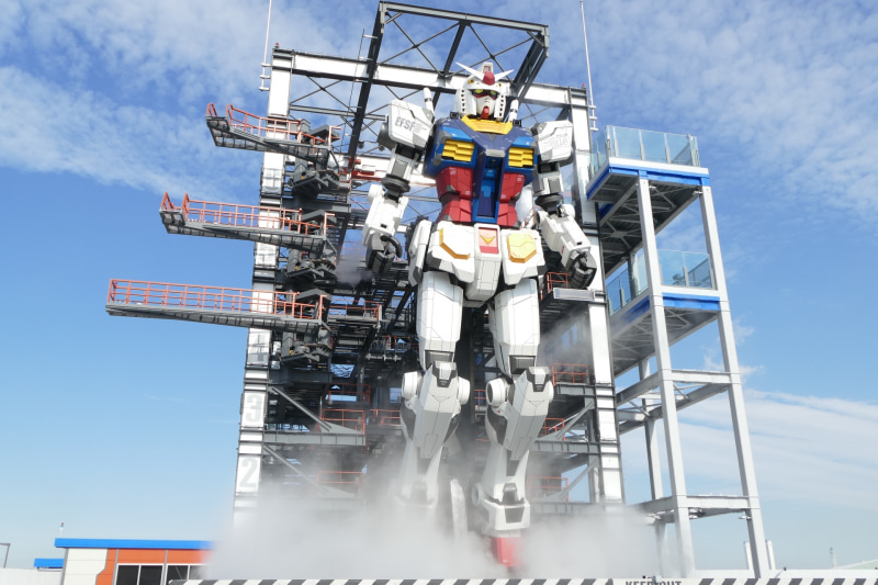 今回のデモの最後のポーズ<br><span class="fnt-75">(C)創通・サンライズ</span>