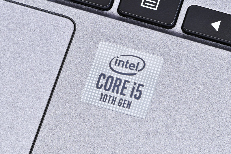 Intelの第10世代Coreプロセッサが搭載されている