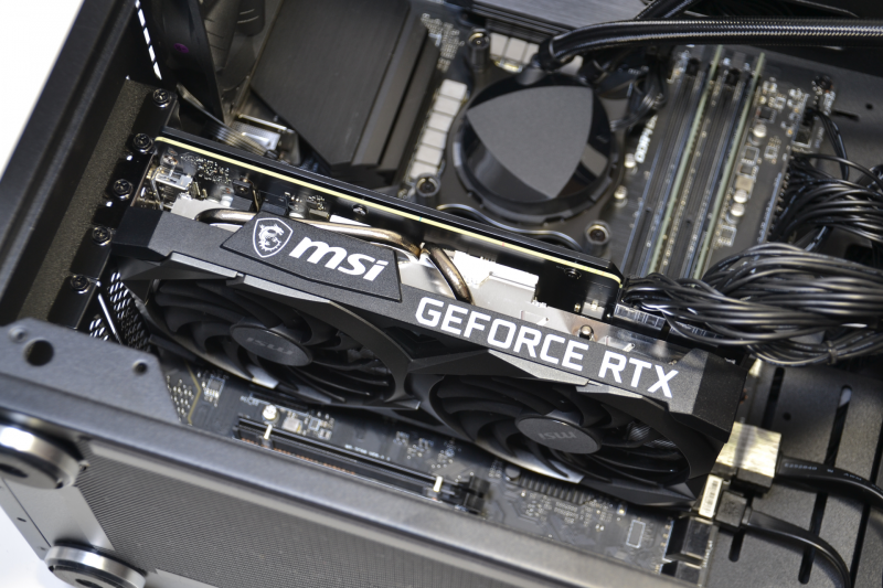 ビデオカードはMSI製