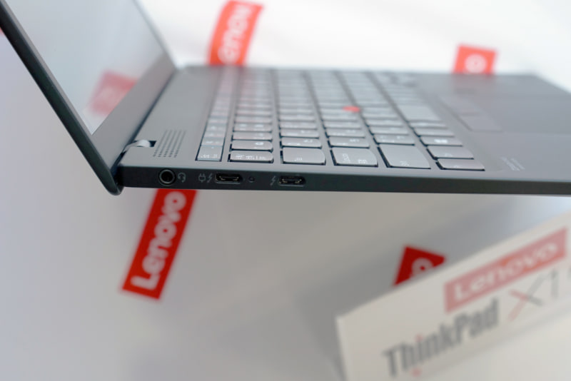 厚みは最厚部で16.7mm