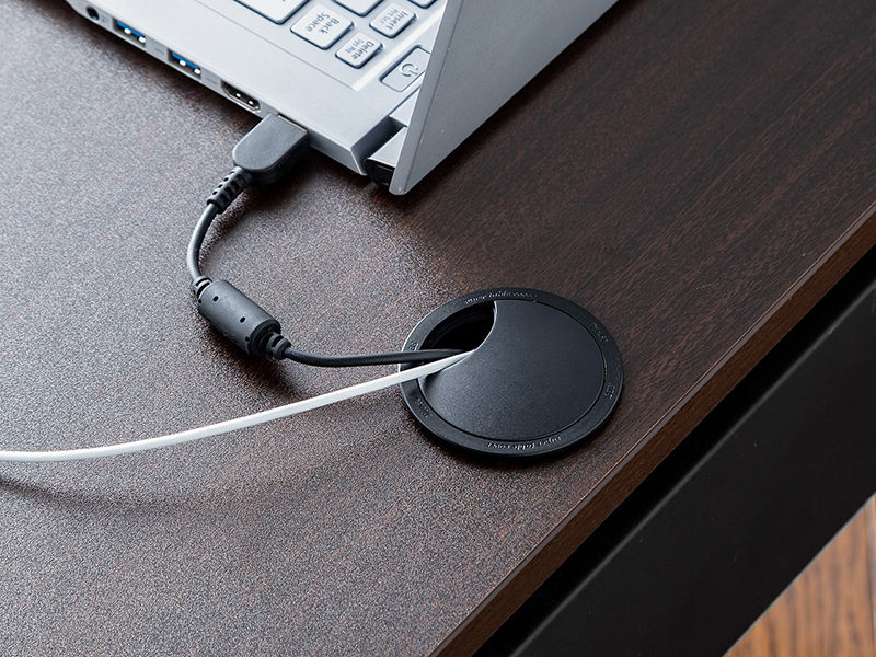 ケーブル配線口