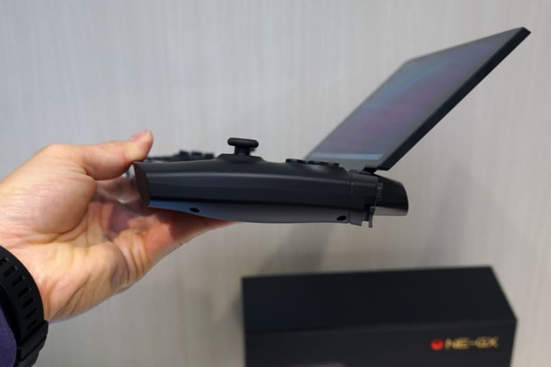 コントローラ接続時の側面