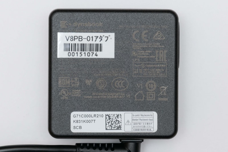 ACアダプタの仕様は入力100V～1.5A、出力5V/3A、9V/3A、15V/3A、20V/3.25A